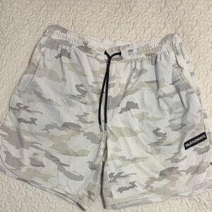 Legends Luka HD white camo 7” shorts